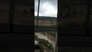 Suskun dillerin sesli  ağıtıdır   şarkılar...Yagmurlu bir havada söylenecek en güzel şarkıydı..