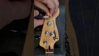 Fender Precision Bass Guitar String Change #guitar #pbass #beginners #diy
