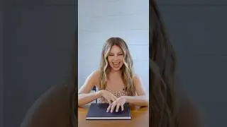 Thalia - Mi Vida en Looks Edición MET Gala