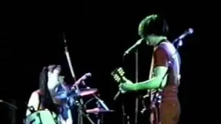 08  The White Stripes   Ball and Biscuit Pomona 2002
