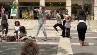 אנסמבל נענע - אימפרוביזציה קבוצתית לבמה - בהנחיית אביטל בר צורי