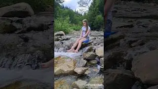 Притока Пробия горная речка Жонка