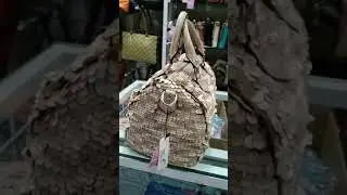 Ladies 🛍️ bags 👜💼 !! #short video #pursh