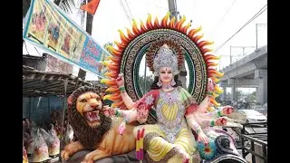 Durga Mata Aagman 2021 || Big Durga Mata Lifting with Hands || Moosarambagh Durga Transporting 2021