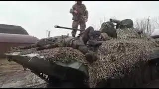 Русских пленных солдат доставили в больницу бойцы ВСУ