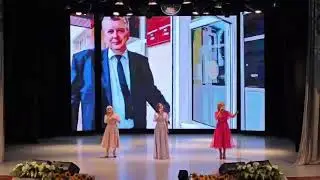 "Открыта дверь"