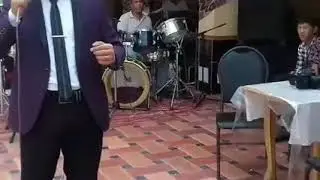 Вой аламжон жон алам.  Жонли ижрога нима етсин. Олтиариқлик хонанда Фарход Абдувалиев  ☝️Авж пардала