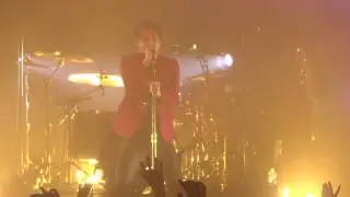 Panic! At The Disco - Emperor's New Clothes @ Docks Hamburg