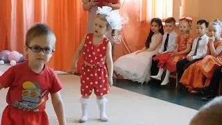 TRY NOT TO LOOK - funny jokes and feils with children. # humor # fun # rzhach