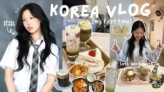 KOREA VLOG ❄️ hongdae shopping, tiktok vegan eats, wearing hanbok, cafe hopping & new years anxiety