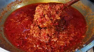 CHILI GARLIC SAUCE O CHILI GARLIC OIL PANO NGA BA GUMAWA + SAKTONG ANGHANG | AMY GUEVARRA
