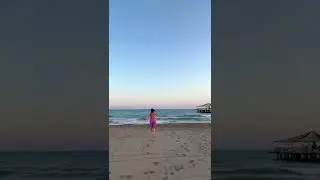 Сейчас разберём эффект приближения и отдаление , смотри след. видео 