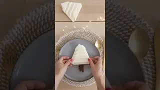 Servietten falten // #Shorts 🥰🍽️ - dm Österreich