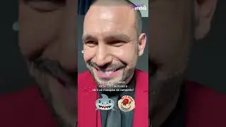 ¿Takis o Hot Cheetos? 😂 #rafaelamaya #telemundo #elseñordeloscielos #shorts @Telemundo