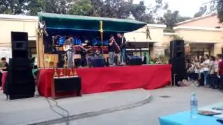 Intro/Soundcheck - Talking Smiles