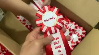 Sản xuất hoa cài áo đại biểu - Hoa cài ngực đại hội | Hoa cài áo hội nghị đẹp
