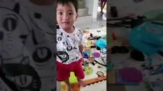 Ulah si Athar minta tolong...