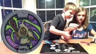 Yo kai Watch Medalliums Grumples and Walldin