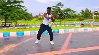 🇳🇬Nigerian dances to L00ney L00n’s “Soul Comfort”
