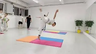 Капоэйра. Акробатика. Capoeira kids