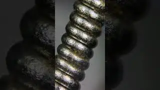 СТРУНЫ ПОД МИКРОСКОПОМ