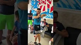 Танцор mellstroy в барбершопе 