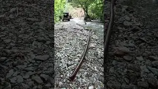 Отпадная рыбалка на речке,клюнула труба десять метров.
