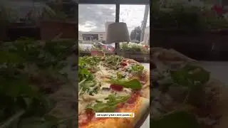 Ресторан . Пицца с морепродуктами . Терамису . Омск