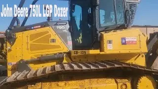 John Deere 750L LGP Bulldozer – Power and Precision!
