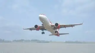 Cycling along runways, spectacular images 🛩✈