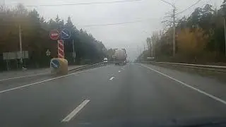 Безбашенные водители, на фурах.