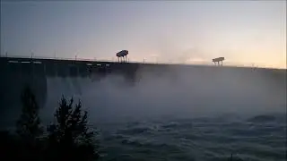 2021-08-28 Сброс воды на ГЭС, +14*С, Братск, Сибирь, Россия