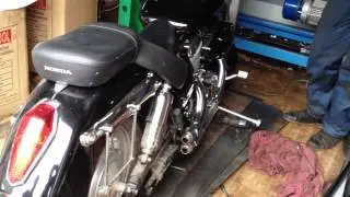 Монтаж. Звук без глушителя Honda VT750 Shadow Aero