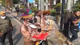 Rakyat Papua mengembalikan beasiswa LPDP Veronica Koman kepada pemerintah Indonesia