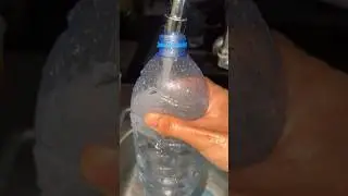 Bikin trend botol air yang lagi viral bareng pasangan