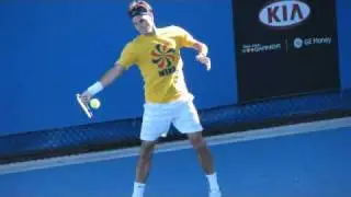 Roger Federer Practicing at the 2009 Australian Open