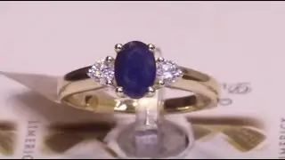 #96478 | D0.23ct | Oval Sapphire with Two Round Brilliant Side Diamonds | 18ct Yellow Gold