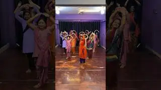Cham Cham #baaghi #chamchamdance #youtubeshorts #trendingsong #raindance #tigershroff #sradhakapoor