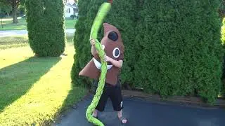 Lego Head Jacks Poop Beats Up Giant Snake!