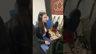 Озвучивала фильм,в котором снималась в феврале❤️