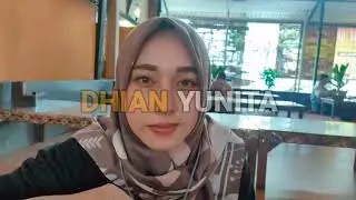 mama cantik murah senyum