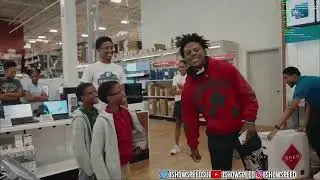 ISHOWSPEED GETS TOLD HE SMELLS LIKE GARBAGE