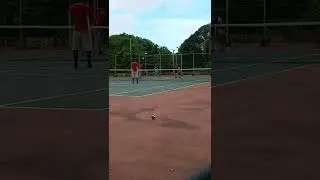 Leo Tennis