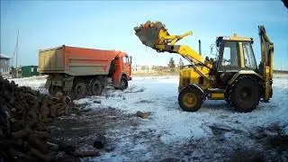трудный запуск трактора, грузим дрова, варим автоклав