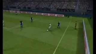 PES 2009 Official Guide - Tricks and Technique