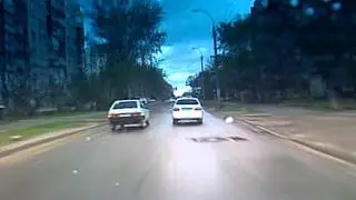 1335102627+taksi