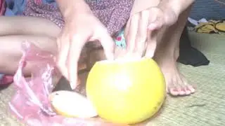 Single Mom eat fruit