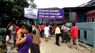 Suami Mengendong Istri Spesial Momen Mencare Lampung