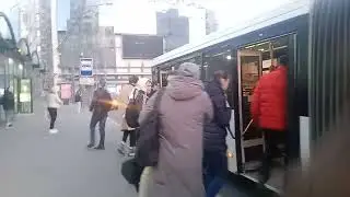 Автобус ЛиАЗ следует по маршруту 171
