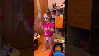 Жаркие танцы от Евушки😍#shorts #dance #baby